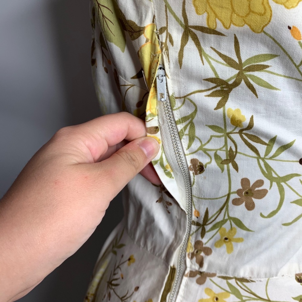 RARE 50s vintage marigold dress - Picture 6 of 11